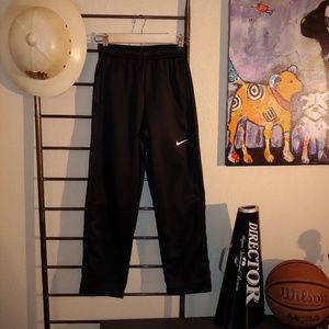 Nike Thermal Fit joggers 🔥